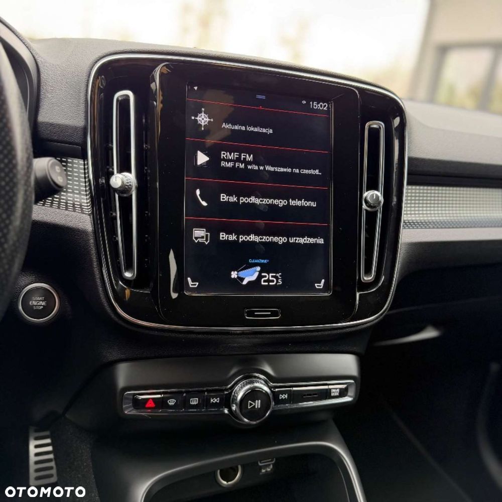 Volvo XC 40 D4 AWD R-Design (Intro Edition) - 27