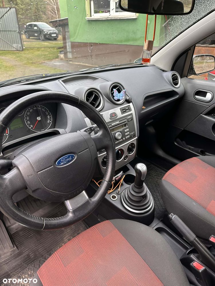 Ford Fiesta 1.25 Amber X - 5