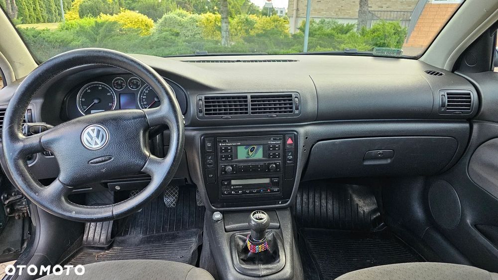 Volkswagen Passat 1.9 TDI Basis - 7