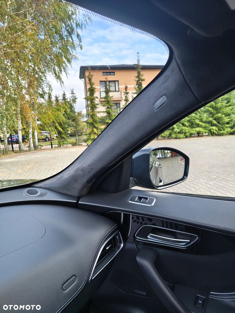 Jaguar F-Pace - 37