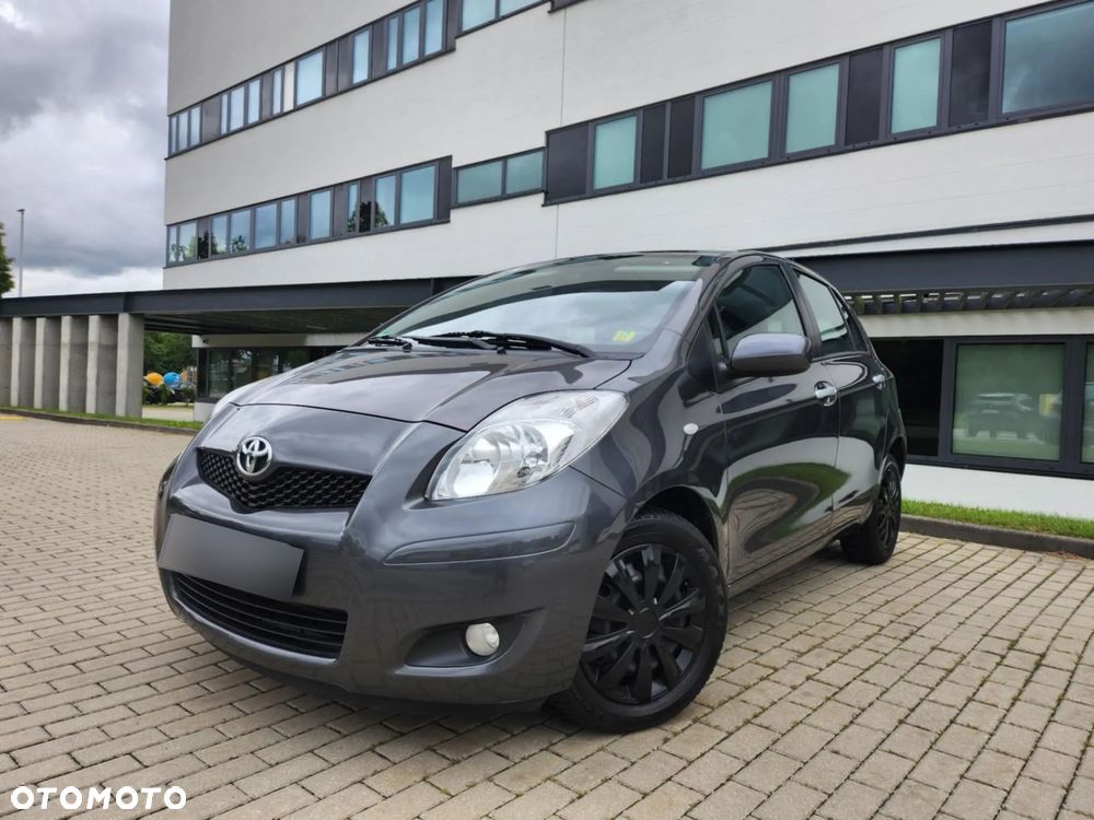 Toyota Yaris 1.33 VVT-i Sol - 1