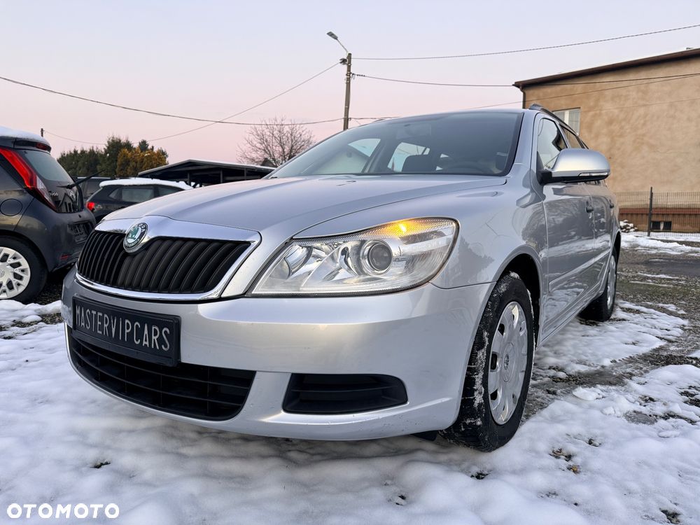 Skoda Octavia 1.6 TDI DPF Ambiente - 4