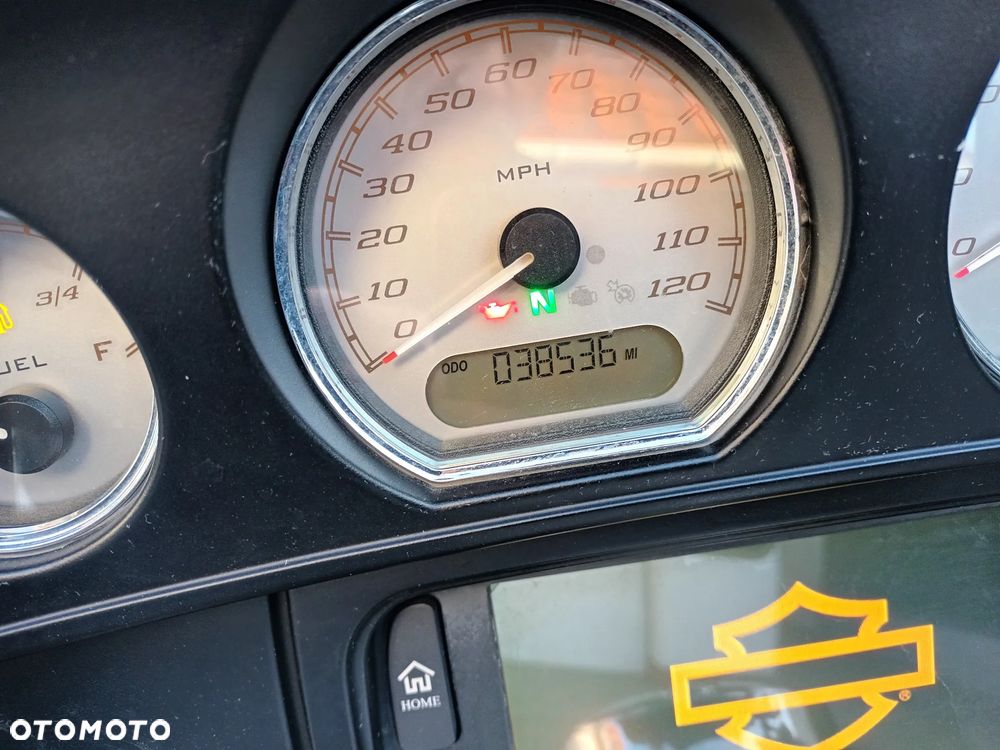 Harley-Davidson Touring Street Glide - 11