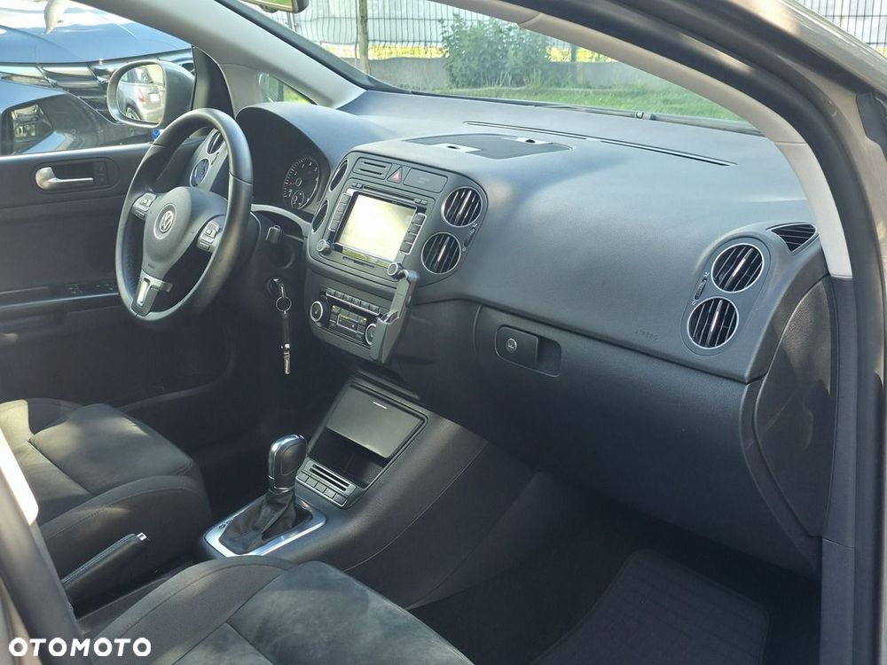 Volkswagen Golf Plus - 10