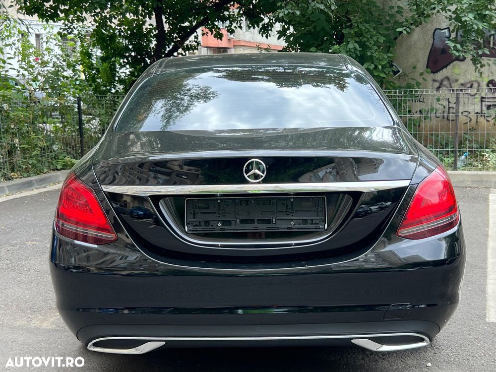Mercedes-Benz C - 6