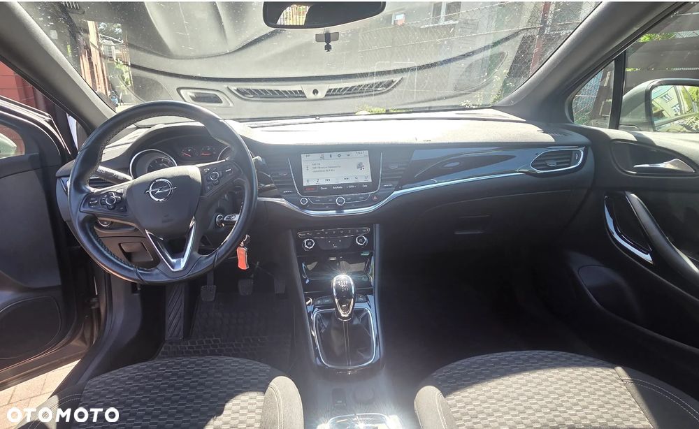 Opel Astra 1.6 T Dynamic S&S - 8