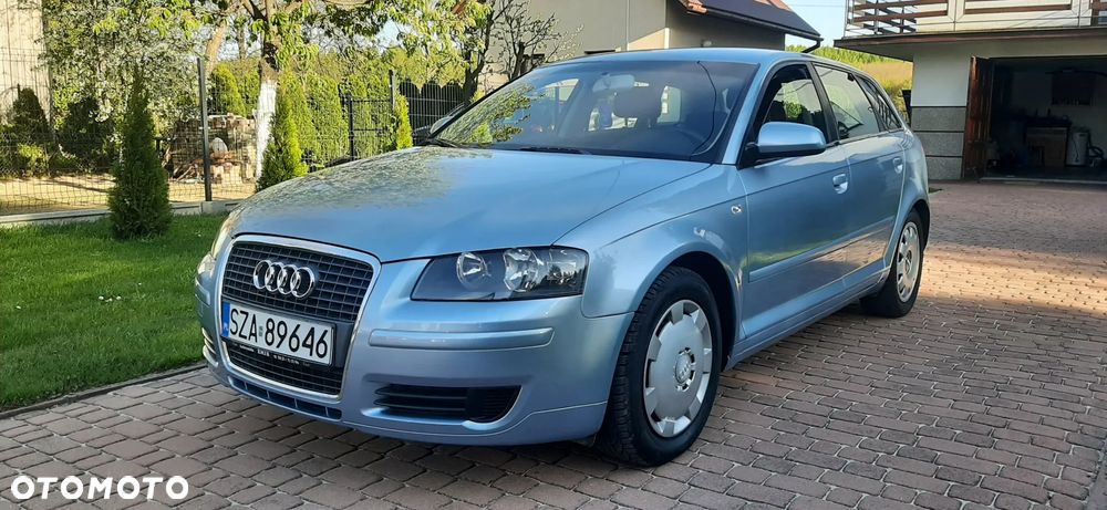 Audi A3 Sportback - 1