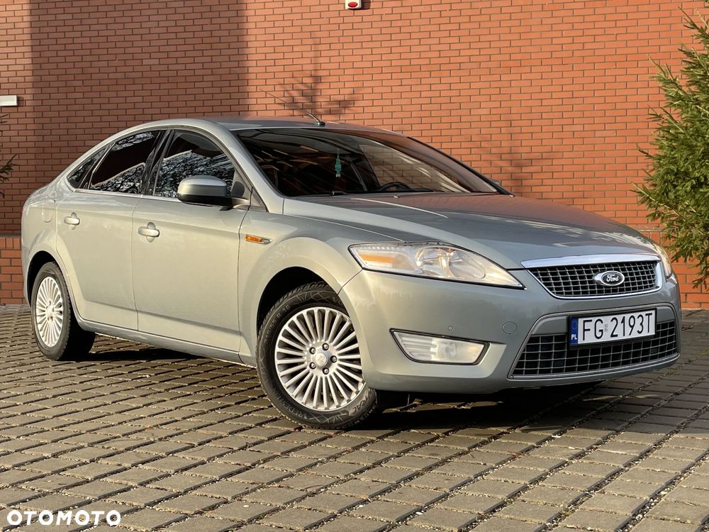Ford Mondeo 2.0 Viva Titanium - 1