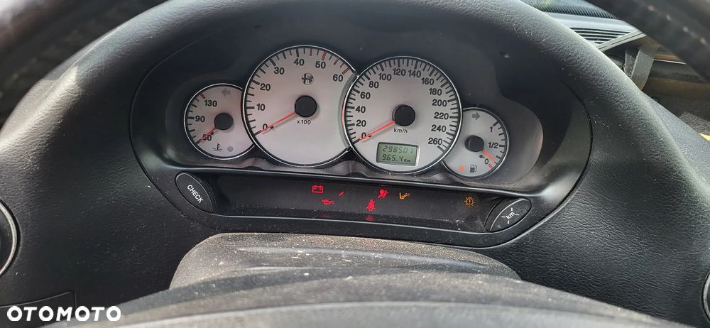 Alfa Romeo 166 2.4 JTD Distinctive - 3