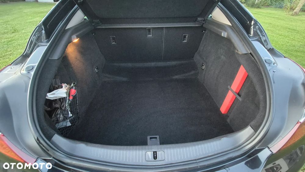 Opel Insignia - 11