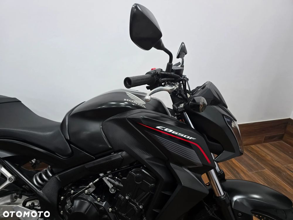 Honda CB - 10