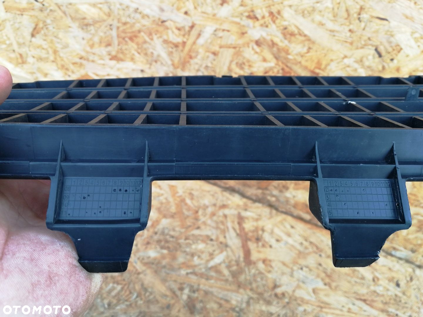 RENAULT CLIO III 3 GT RS 09- KRATKA ATRAPA GRILL ZDERZAKA PRZÓD 2006236 - 8