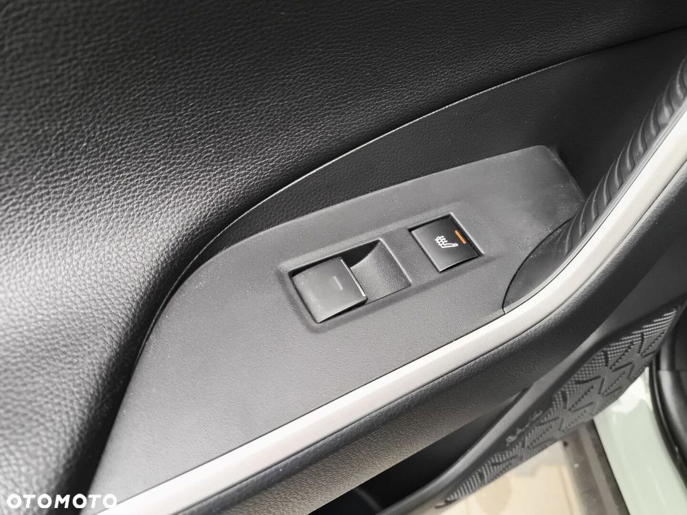 Toyota RAV4 2.5 Hybrid Executive 4x2 - 25