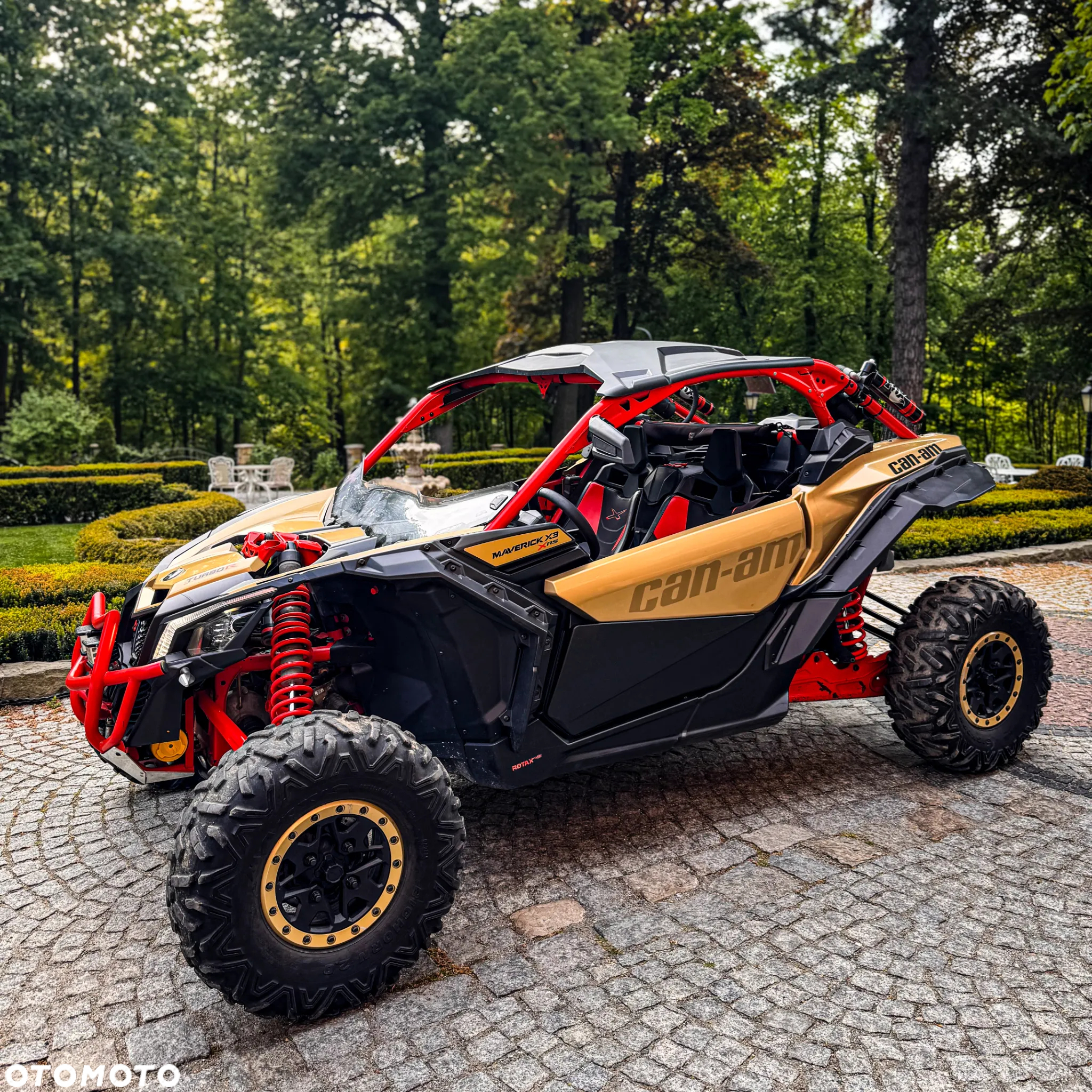 Can-Am Maverick - 8