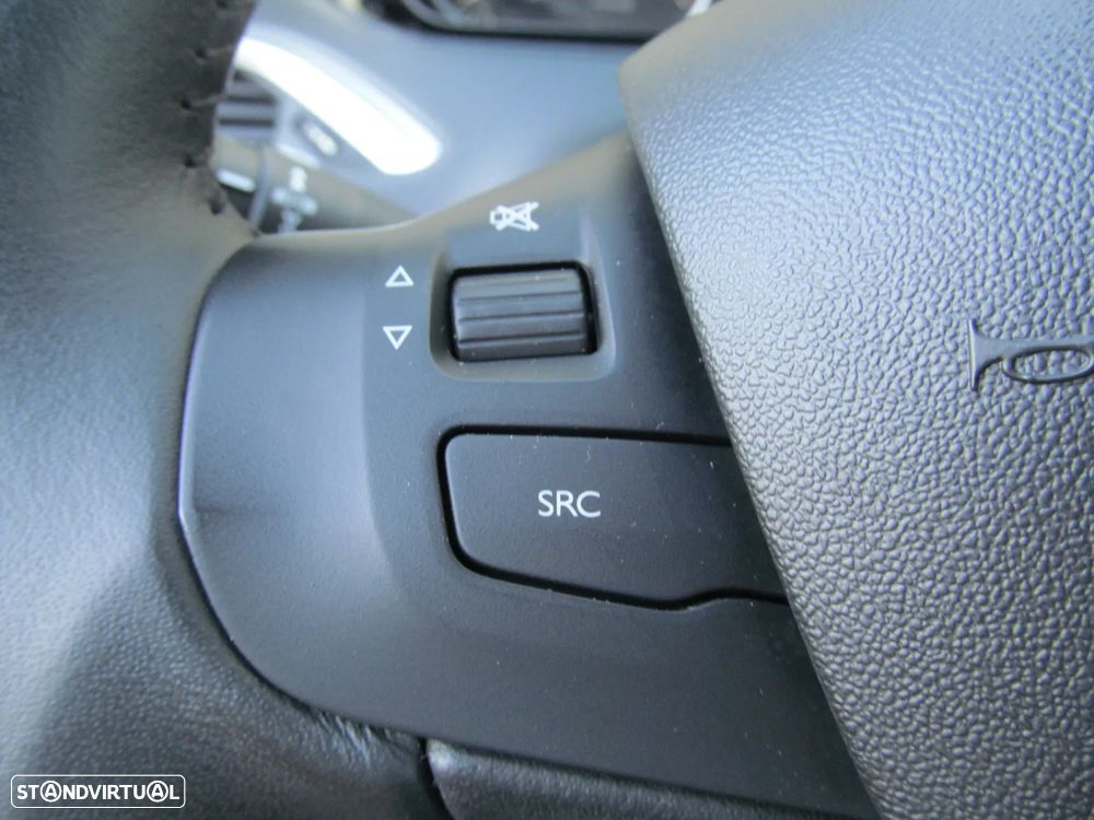 Peugeot 208 PureTech 82 Stop & Start Signature - 20