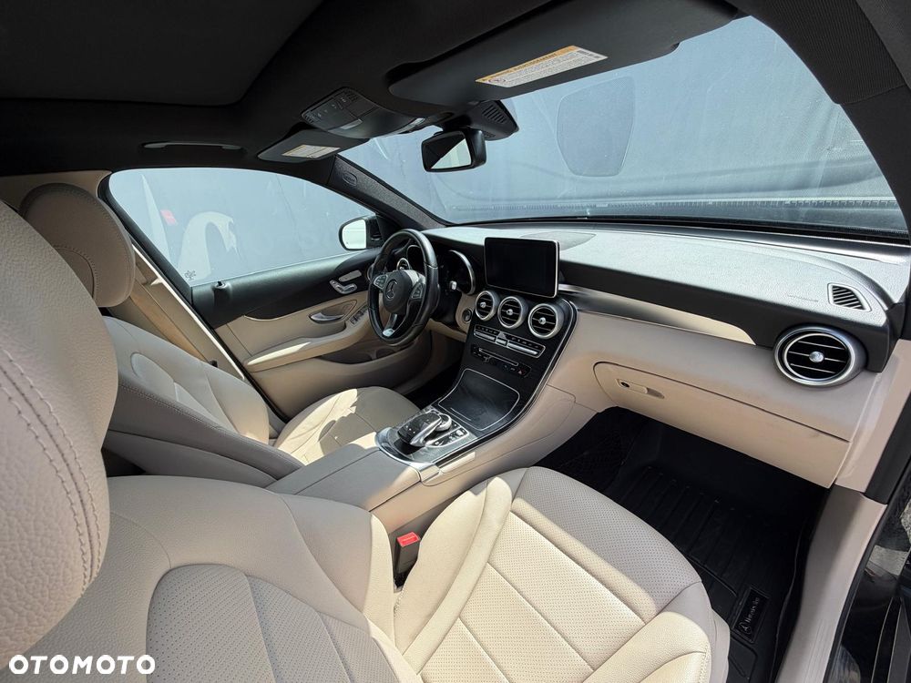Mercedes-Benz GLC - 18