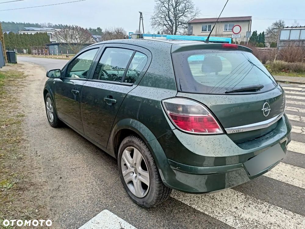 Opel Astra 1.6 Enjoy - 4