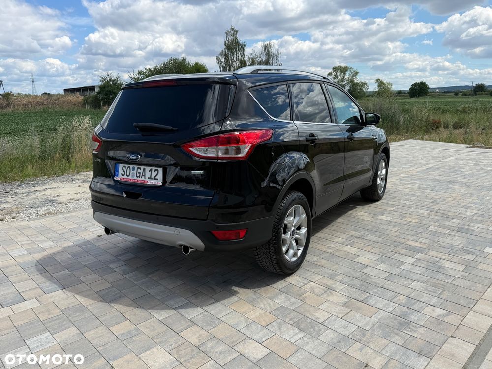 Ford Kuga 1.5 EcoBoost 2x4 Titanium - 6