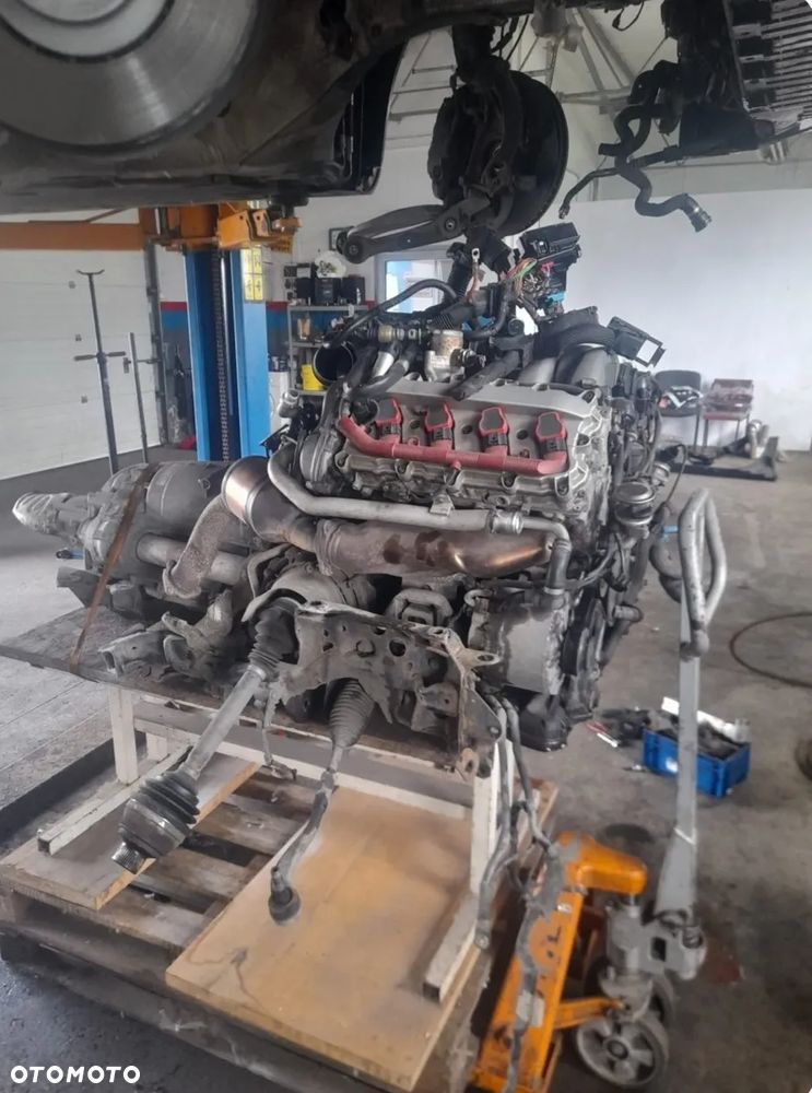 Audi A8 4.2 FSI L Quattro - 9