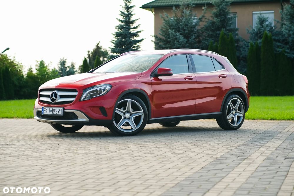 Mercedes-Benz GLA 200 7G-DCT Urban - 13