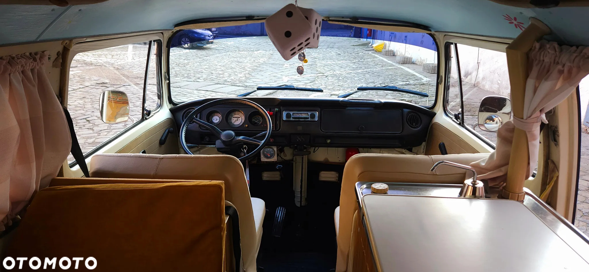 Volkswagen Transporter - 22