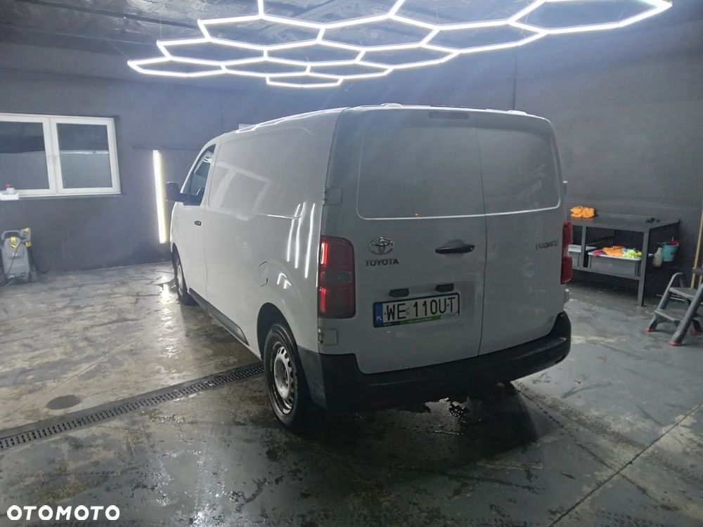 Toyota proace - 6
