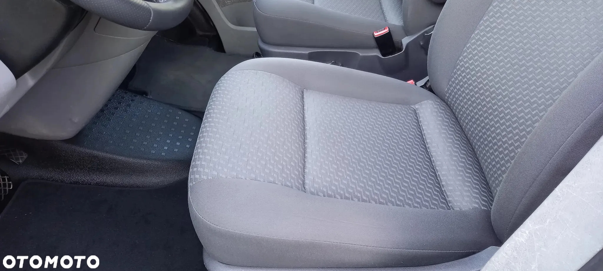 Volkswagen Transporter Caravelle Kurz DSG Comfortline - 17