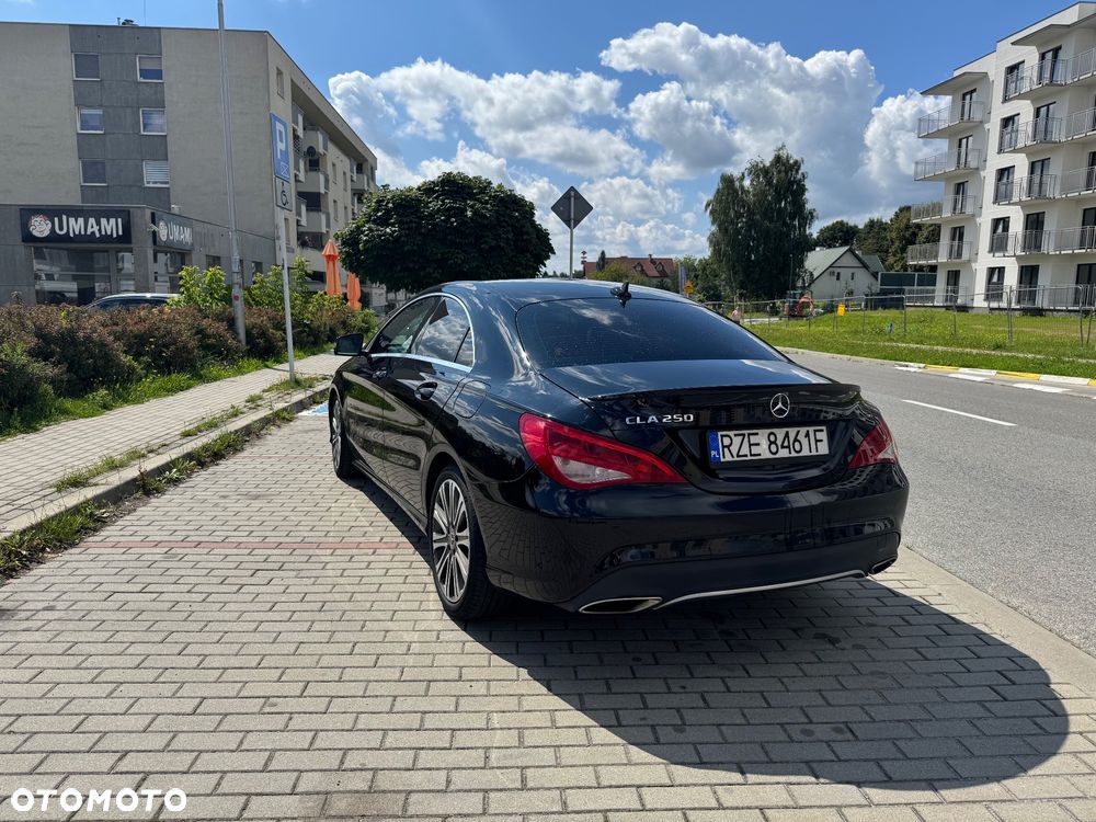 Mercedes-Benz CLA 250 7G-DCT - 3