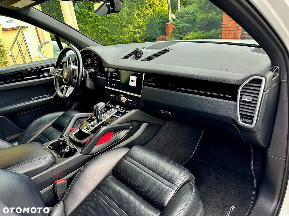 Porsche Cayenne - 17