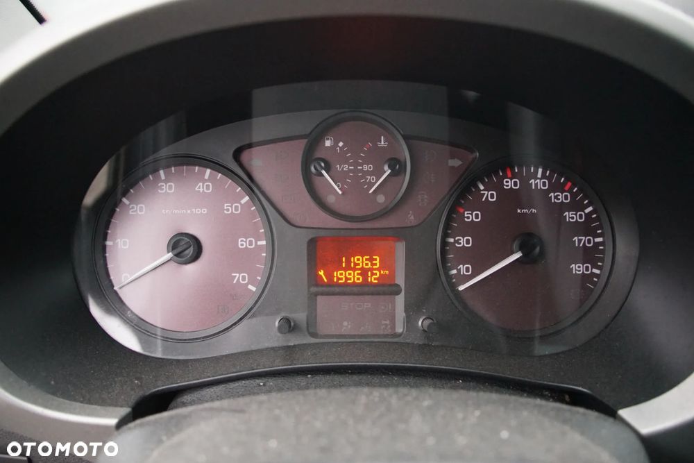 Auto na części - Citroen Berlingo II Multispace 1.6 VTI 120 KM 5F01 20DP56 KGP 2010R Silnik Skrzynia Drzwi Lusterko Zderzak Klapa Lampa Klamka Szyba Relingi Deska Kokpit Sterownik Moduł Czujnik Licznik Panel Wyświetlacz Kierownica - 13