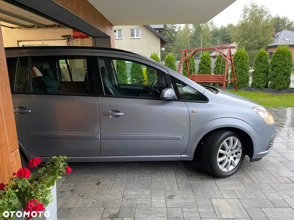 Opel Zafira 1.8 - 5