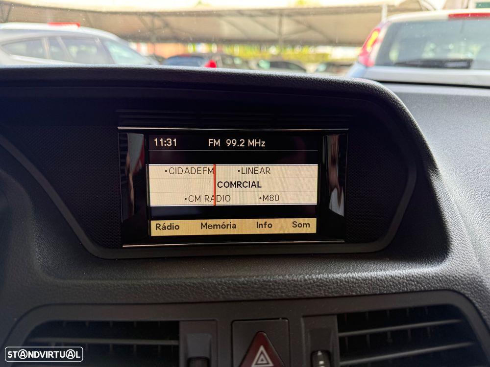 Mercedes-Benz E 250 CDI Avantgarde BlueEfficiency - 11