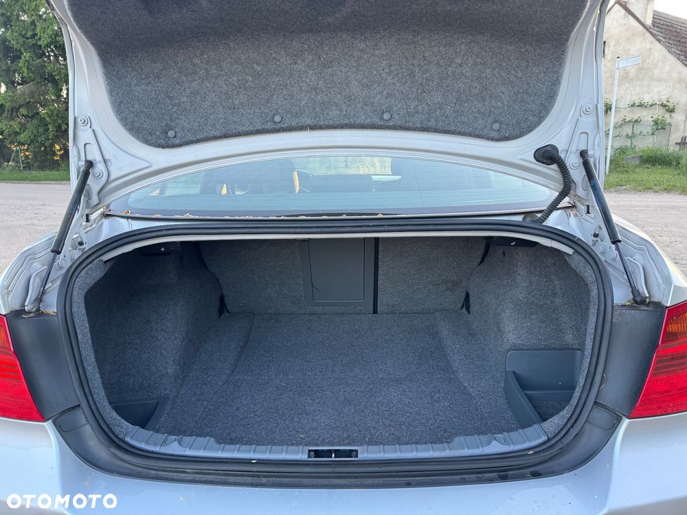 BMW Seria 3 318i Edition Lifestyle - 25