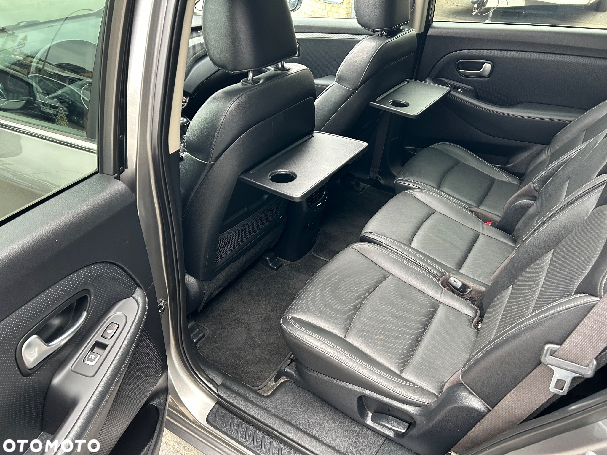 Kia Carens 1.7 CRDi L 7os DCT - 19