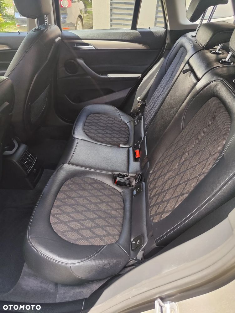 BMW X1 sDrive18i M Sport - 24