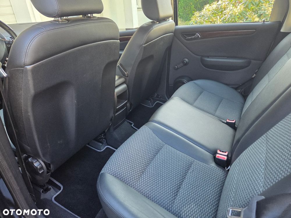 Mercedes-Benz Klasa A 160 Elegance EU5 - 14
