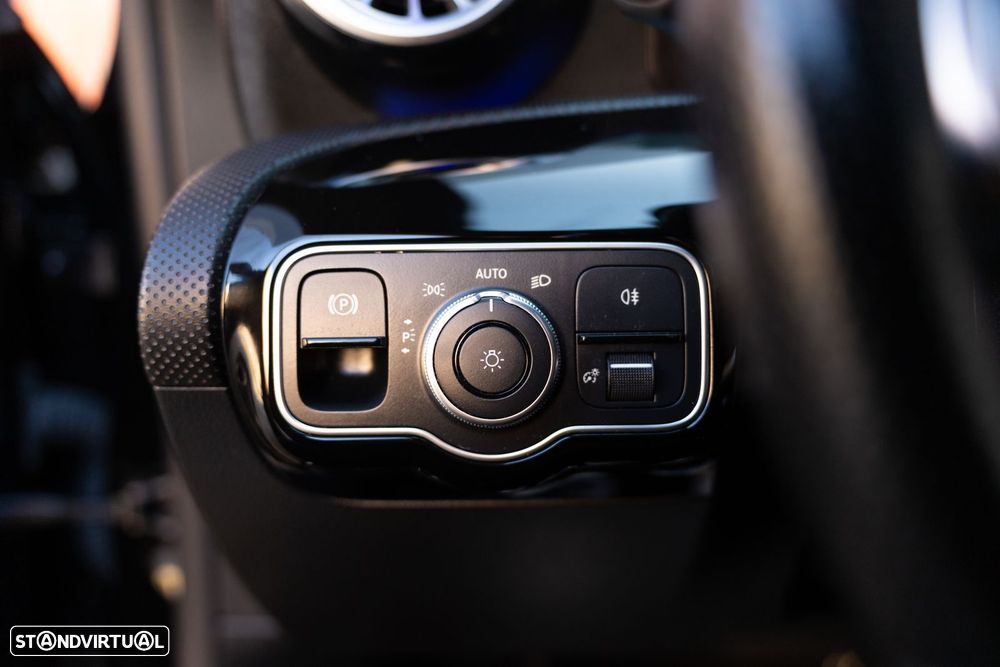 Mercedes-Benz CLA 250 e 8G-DCT AMG Line - 26