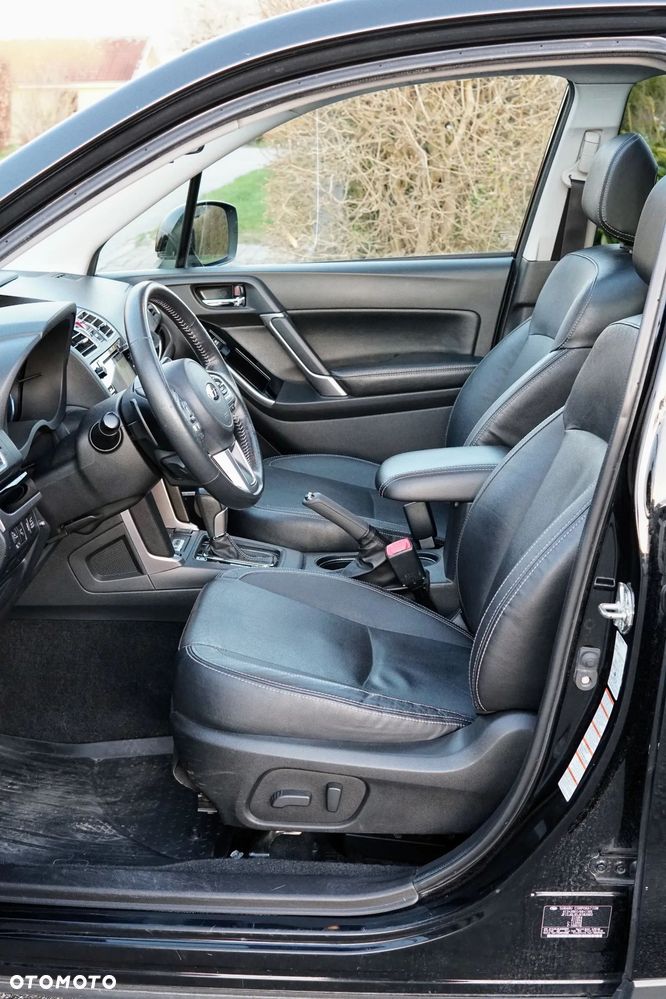 Subaru Forester 2.0 XT Sport Lineartronic - 24