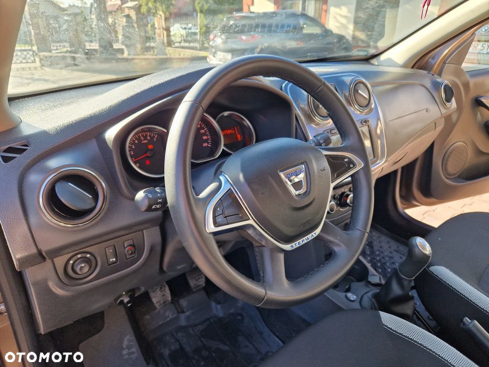 Dacia Sandero Stepway 1.0 TCe Laureate S&S - 18