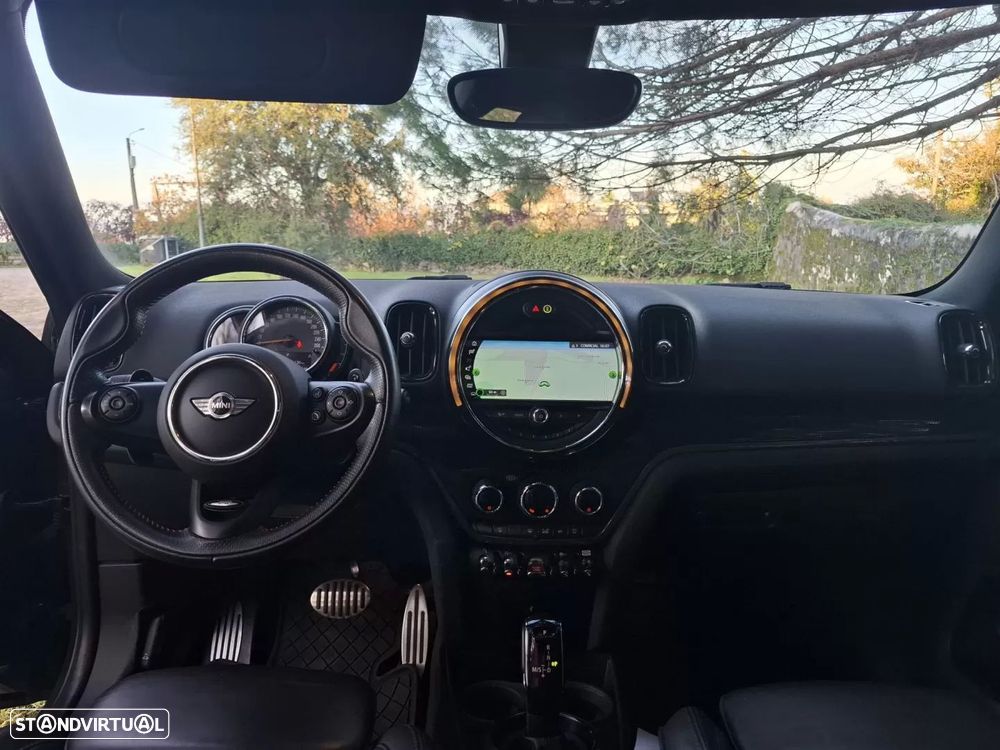 MINI Countryman Cooper SD Auto Desportiva - 24