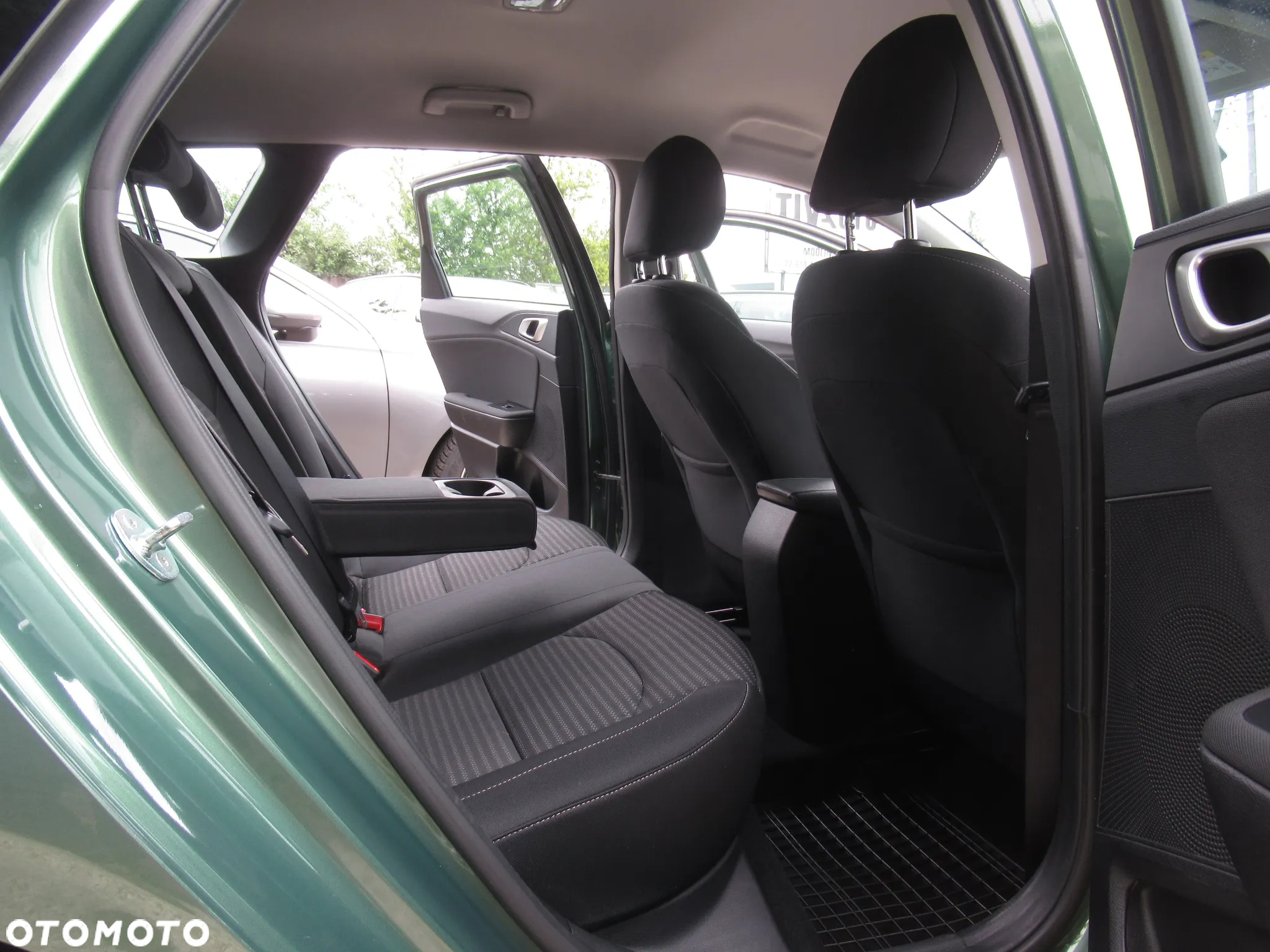 Kia Ceed 1.5 T-GDI M - 8