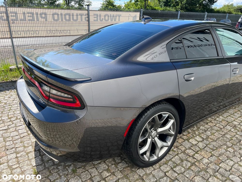 Dodge Charger - 4