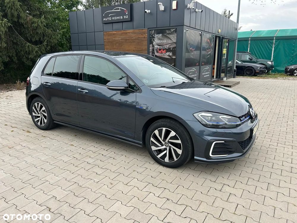 Volkswagen Golf - 3