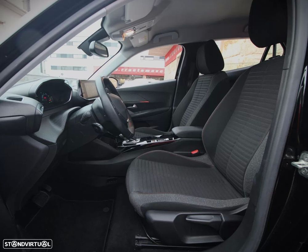 Peugeot e-2008 50 kWh Active - 11