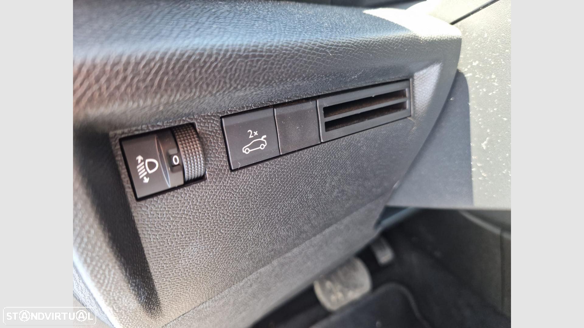 Citroën C4 X 1.2 PureTech Feel Pack EAT8 - 10