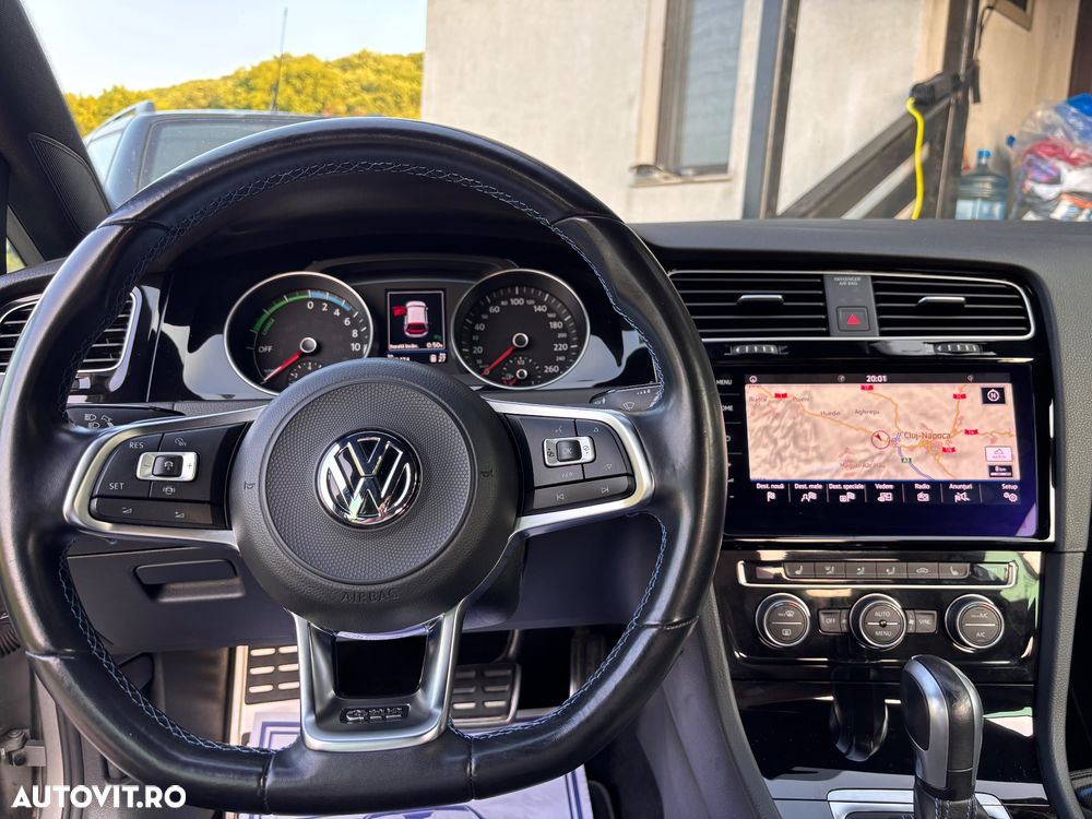 Volkswagen Golf 1.4 GTE Plug-In-Hybrid DSG - 11