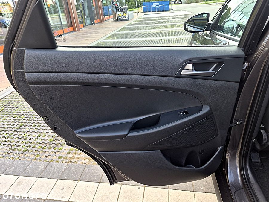 Hyundai Tucson blue 1.6 GDi 2WD Navi - 30