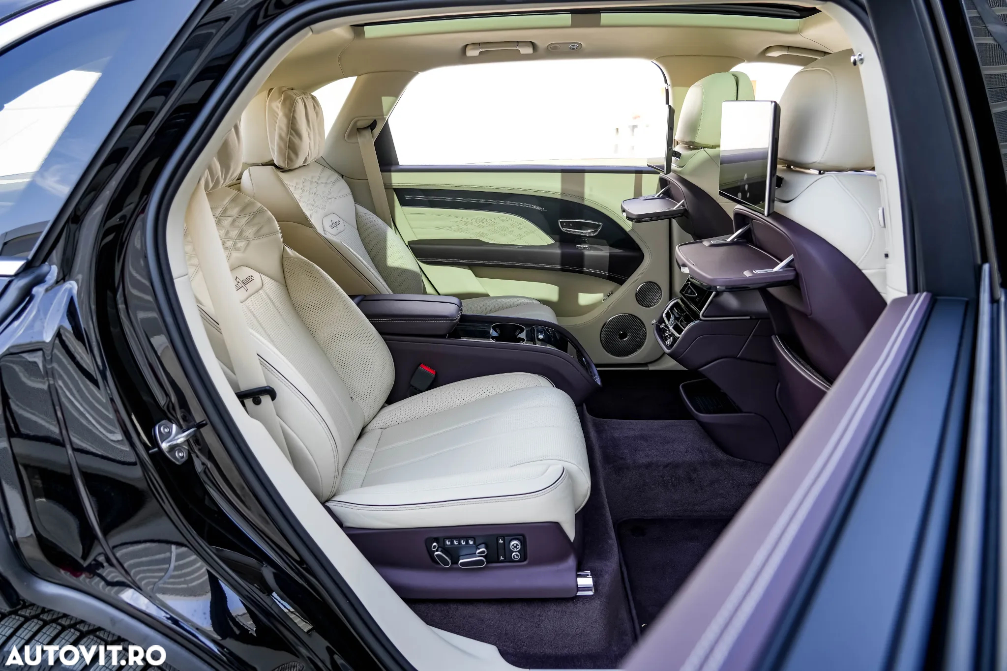 Bentley Bentayga - 11