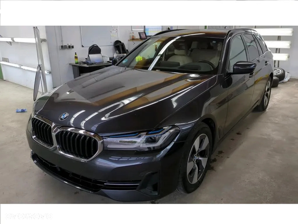BMW Seria 5 520d Luxury Line