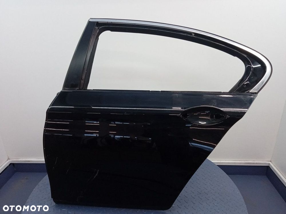BMW 5 F10 SEDAN DRZWI TYŁ LEWE 668 SCHWARZ II - 1